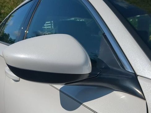 Used 2019 Honda Accord Sport image 11