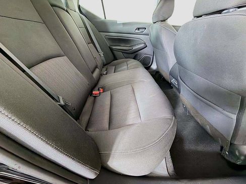Used 2022 Nissan Altima 2.5 SV FWD image 23