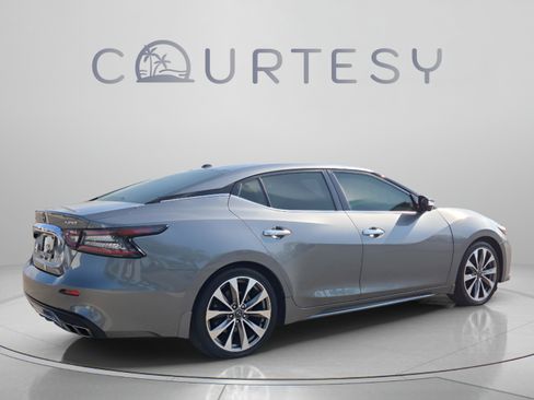 Used 2023 Nissan Maxima Platinum w/ Sport Mat Group FWD image 7