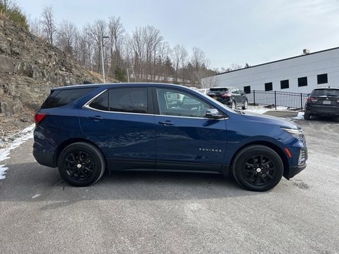 Used 2023 Chevrolet Equinox LT image 5