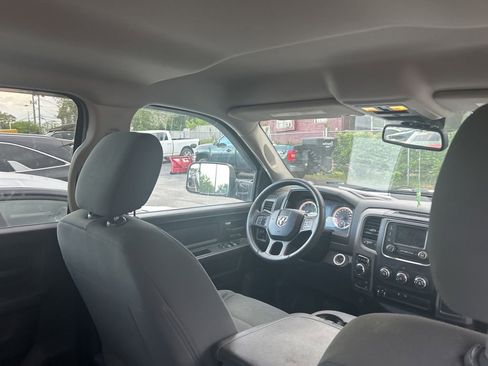 Used 2016 RAM 1500 Express AWD/4WD image 13