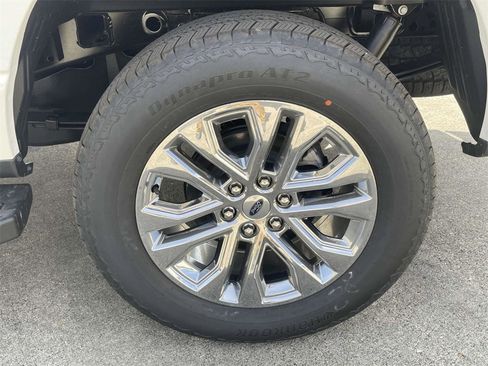 New 2025 Ford F150 Lariat w/ Equipment Group 502A High image 9