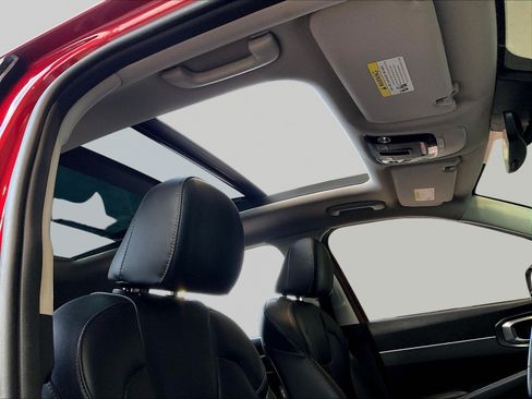 Used 2021 Kia Sorento S w/ Panoramic Sunroof Package FWD image 27