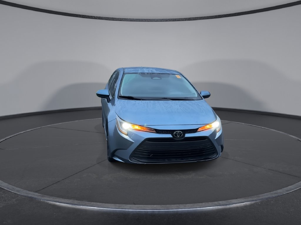Used 2023 Toyota Corolla LE FWD image 3