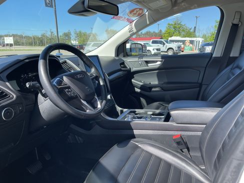 Used 2023 Ford Edge SEL AWD/4WD image 11