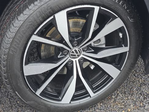 New 2026 Volkswagen Atlas SEL Premium R-Line AWD/4WD image 14