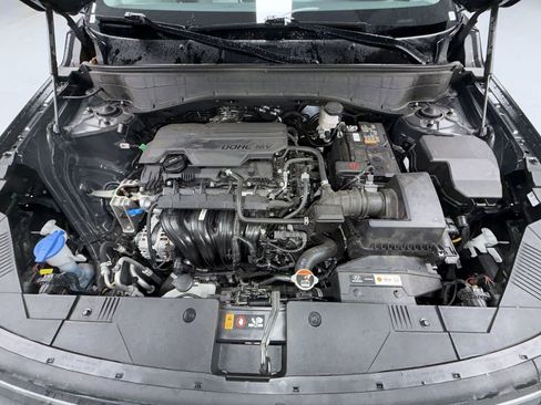 Used 2025 Hyundai Kona SEL AWD/4WD image 6