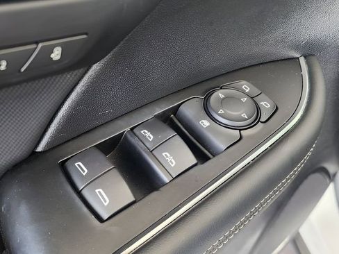 Used 2025 Buick Envision Preferred AWD/4WD image 12