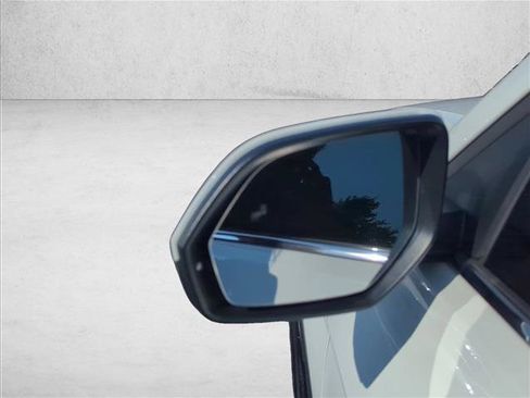 Used 2025 Volkswagen Atlas SE FWD image 14