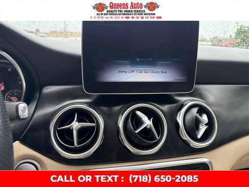 Used 2020 Mercedes-Benz GLA 250 4MATIC w/ Convenience Package image 44