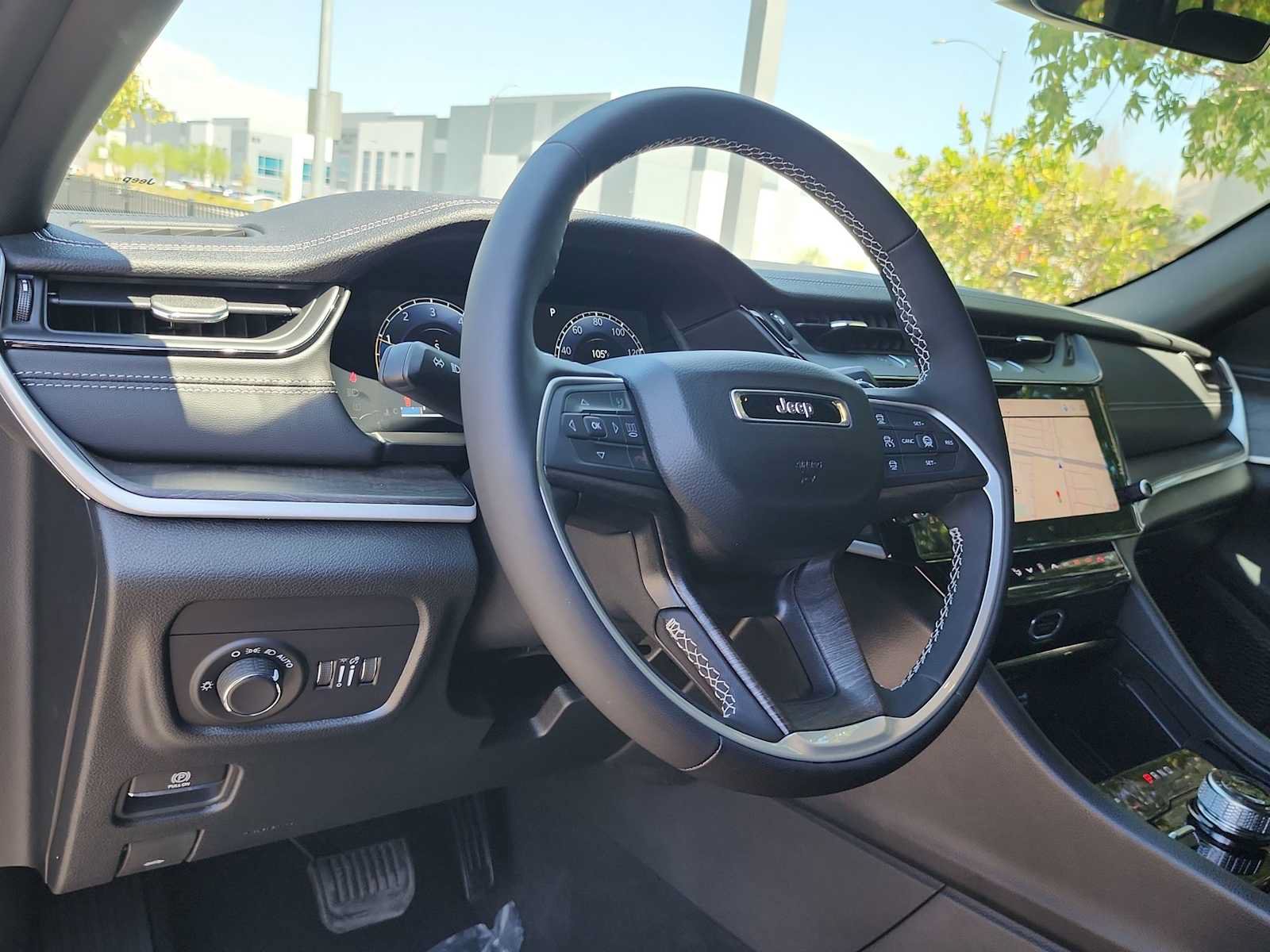 New 2026 Jeep Grand Cherokee Altitude AWD/4WD image 10
