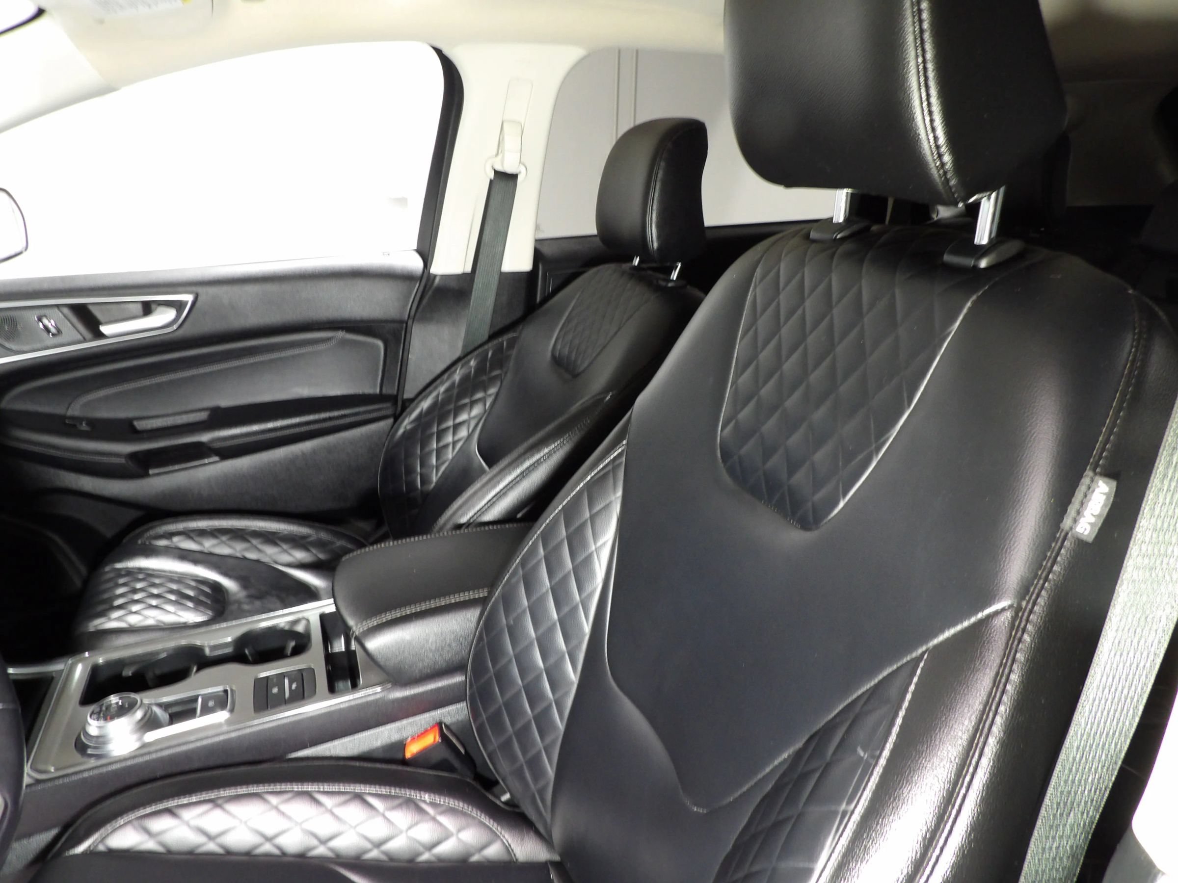 Used 2023 Ford Edge Titanium AWD/4WD image 13