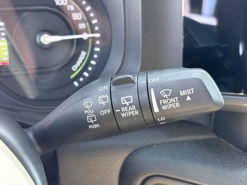 Used 2024 Jeep Wrangler Unlimited AWD/4WD image 16