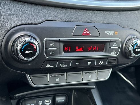 Used 2020 Kia Sorento S image 24