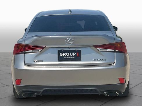 Used 2017 Lexus IS 200t F Sport w/ F Sport Package RWD image 5