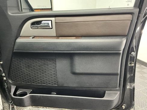 Used 2017 Ford Expedition EL King Ranch image 17