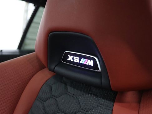 Used 2021 BMW X5 M w/ Executive Package image 29
