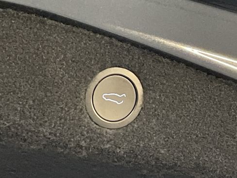 Used 2025 Tesla Model 3 Long Range RWD image 33