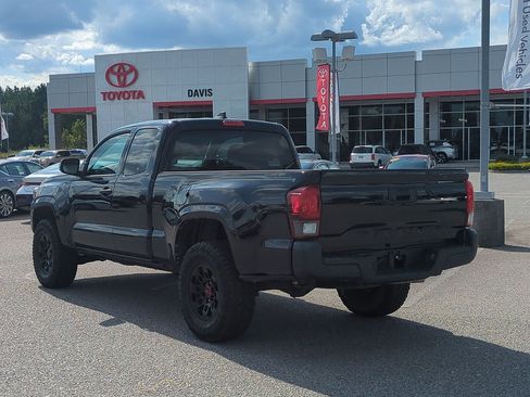 Certified 2022 Toyota Tacoma SR RWD image 5