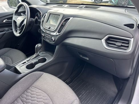 Used 2020 Chevrolet Equinox LT image 12