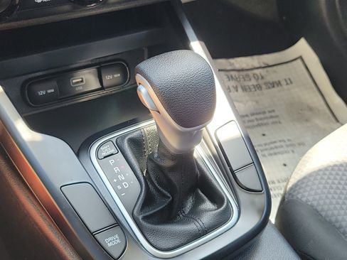 Used 2023 Kia Soul LX FWD image 25
