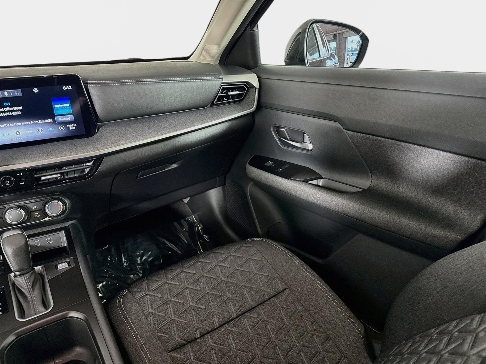 Certified 2025 Nissan Kicks SV FWD image 22
