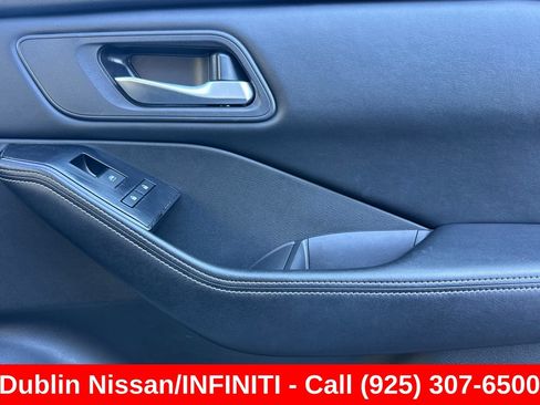 Used 2024 Nissan Rogue SV FWD image 21
