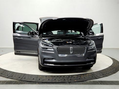Used 2023 Lincoln Aviator Reserve image 10