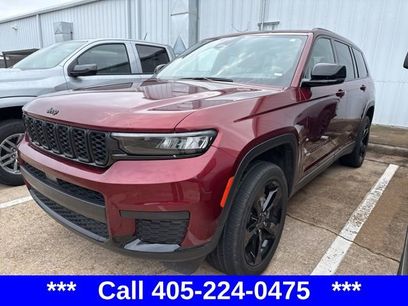 Used 2023 Jeep Grand Cherokee L Laredo