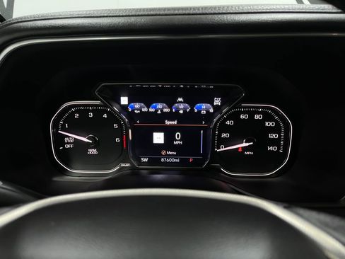 Used 2021 GMC Yukon Denali w/ Advanced Technology Package image 24