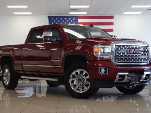 Used 2018 GMC Sierra 2500 Denali w/ Duramax Plus Package AWD/4WD image 1