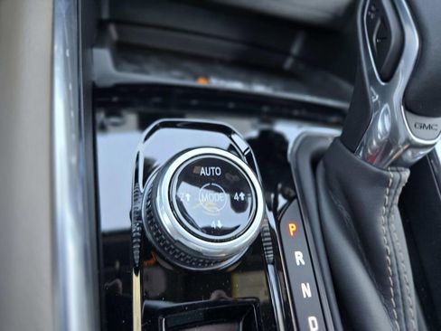 New 2026 GMC Canyon Denali image 30