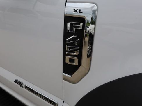Used 2019 Ford F450 XL w/ XL Value Package AWD/4WD image 9