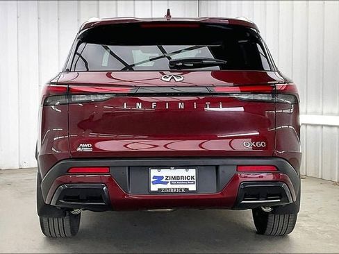 Certified 2025 INFINITI QX60 Luxe image 4