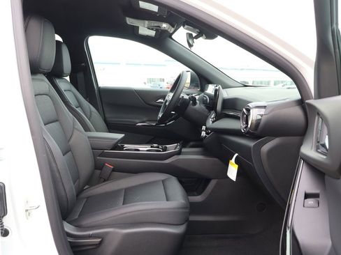 New 2026 Chevrolet Equinox LT w/ Convenience Package II image 41