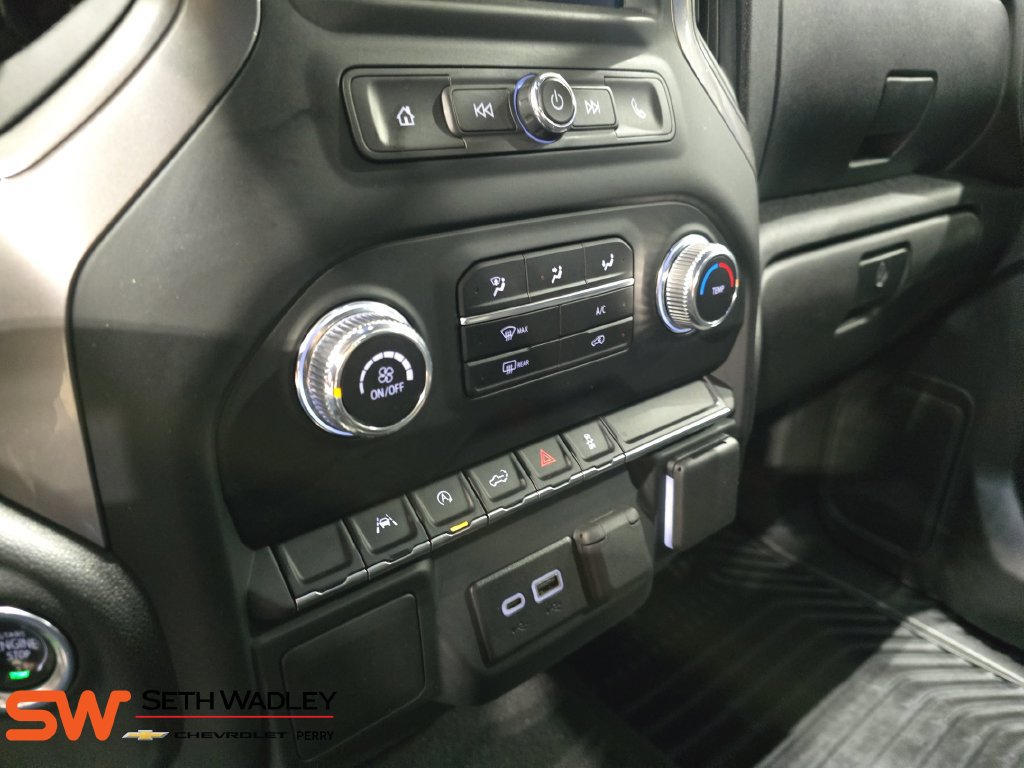 Used 2024 GMC Sierra 1500 Pro w/ Graphite Edition AWD/4WD image 24
