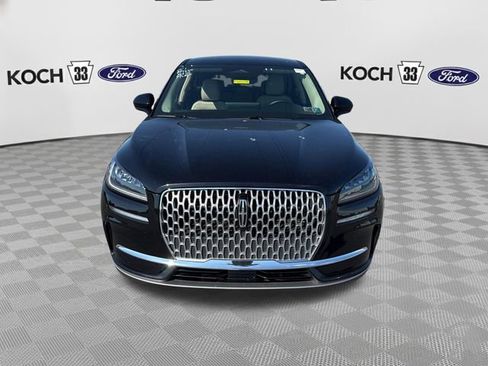 Used 2025 Lincoln Corsair AWD image 2