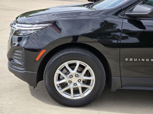 Used 2024 Chevrolet Equinox LS w/ LS Convenience Package FWD image 6