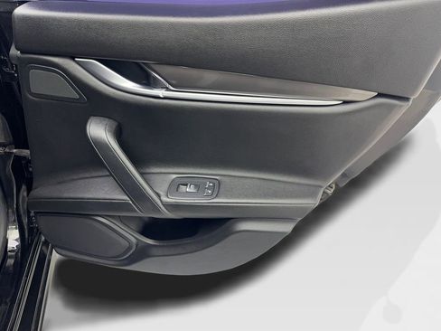 Used 2020 Maserati Ghibli Base image 42