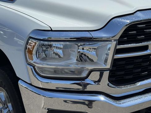 Used 2022 RAM 2500 Big Horn AWD/4WD image 12