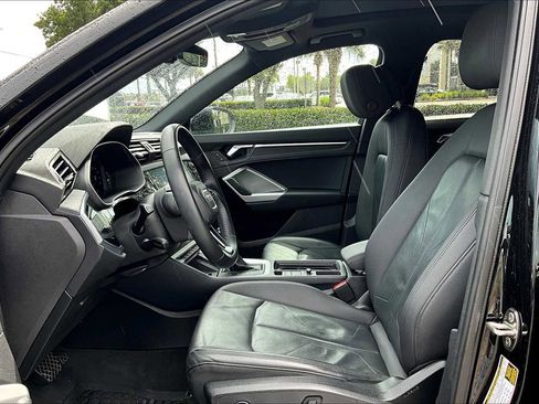 Used 2019 Audi Q3 2.0T Premium Plus image 7