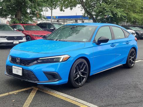 Used 2024 Honda Civic Sport image 3
