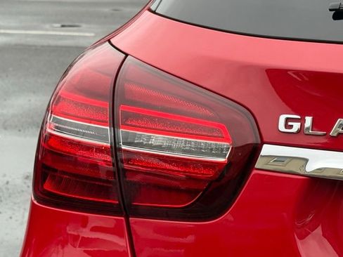 Used 2019 Mercedes-Benz GLA 250 4MATIC image 17