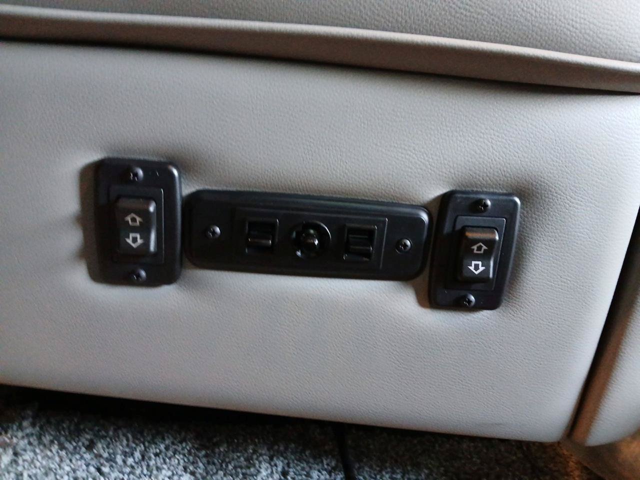 Used 2024 Mercedes-Benz Sprinter 2500 image 19