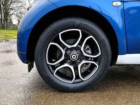 Used 2016 smart fortwo Prime image 11