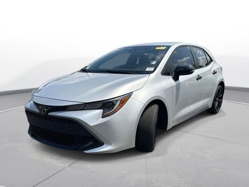Used 2022 Toyota Corolla SE FWD image 2