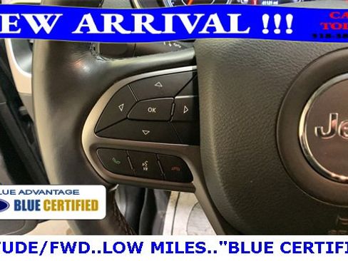 Used 2020 Jeep Cherokee Latitude w/ Cold Weather Group image 29