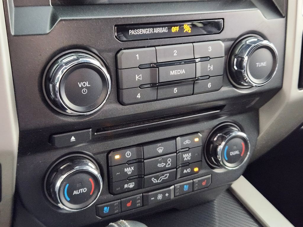 Used 2018 Ford F150 Lariat AWD/4WD image 22