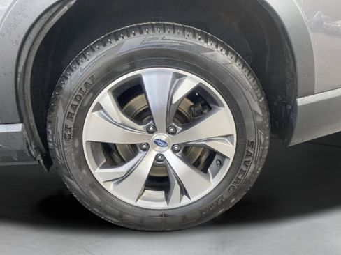 Used 2022 Subaru Ascent Premium w/ Convenience Package image 9