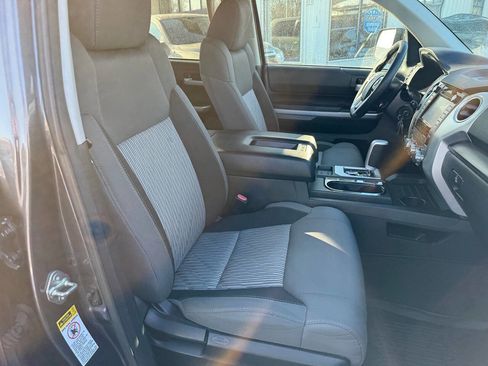 Used 2016 Toyota Tundra SR5 image 39